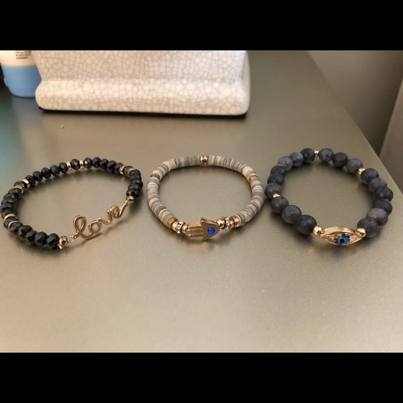 Jewelry - Stone bracelet set